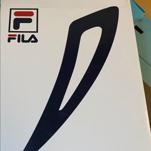 fila-disrupt or II script-size-6.5